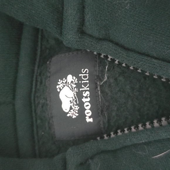 Roots kids hoodie size xl - Picture 2 of 3